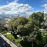 Cosy Studio Paris 8 avec Terrasse