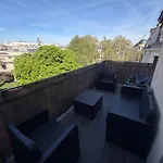 Cosy Studio Paris 8 avec Terrasse